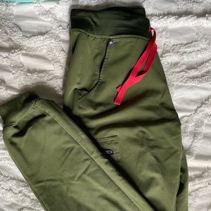 Figs Womens Jogger Scrub Pant - Small Tall - Olive Green